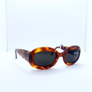 Alternative view of Moschino 3528