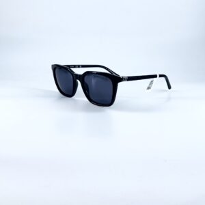 Alternative view of Guess 0170